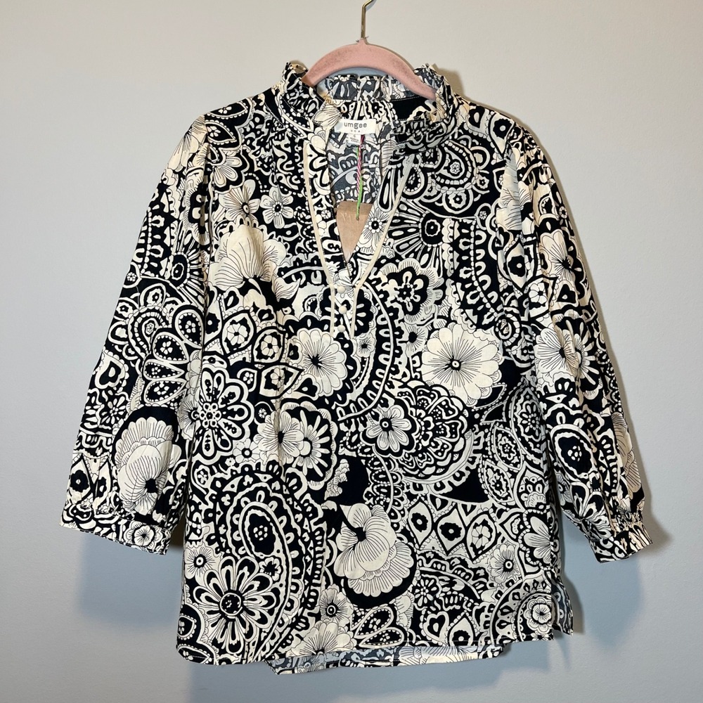 Umgee‎ USA Black White Floral Paisley Ruffle Neck Cotton Top Small NWT
